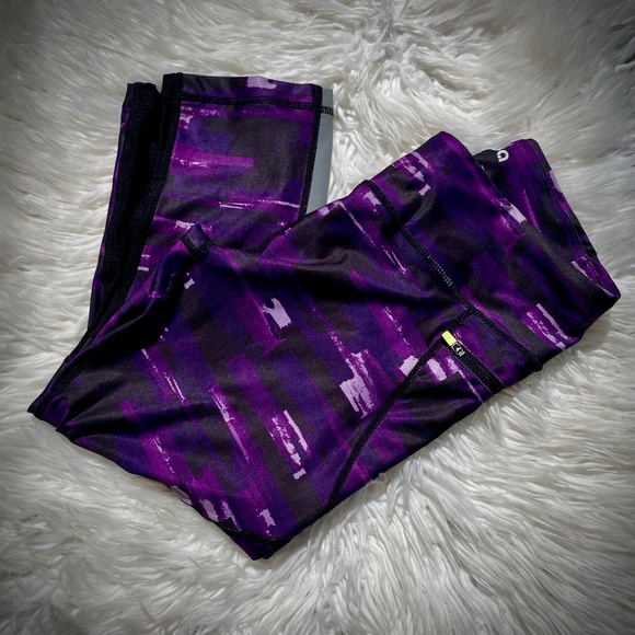 Ladies Yoga Capri - Picture 1 of 4